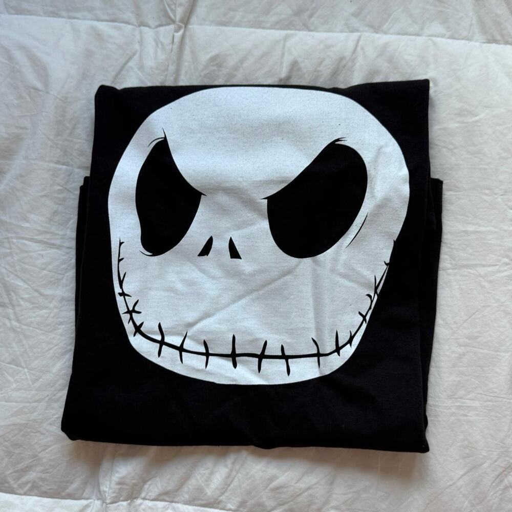 Nightmare before christmas black tee sz m mall goth emo hot topic cotton - Picture 2 of 7